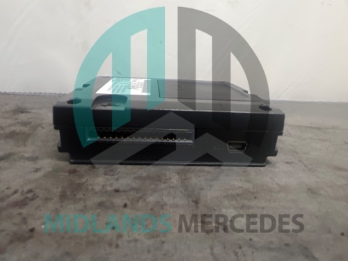 MERCEDES-BENZ W176 A200 Satellite Navigation Data module