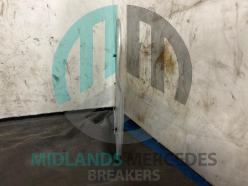 MERCEDES-BENZ E Class W212 Fuel flap