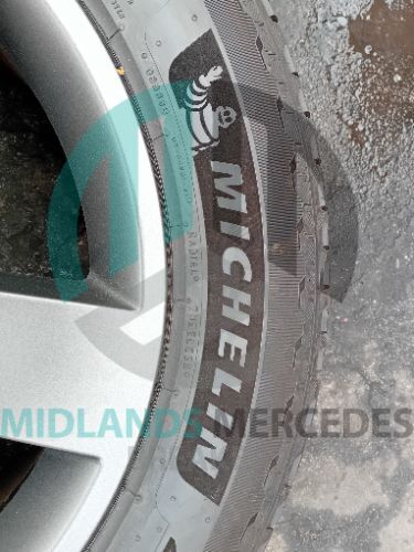 LAND ROVER DEFENDER L359 20" 8.5J Alloy Wheel & Tyre Single