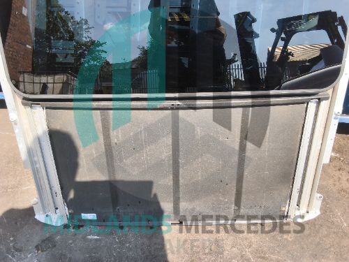 MERCEDES-BENZ E Class W212 Sunroof Electric