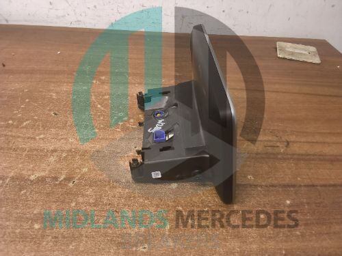 MERCEDES-BENZ C Class W205 Sat Nav Display Screen