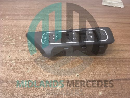 MERCEDES-BENZ GLA Class H247 Electric Window Switch Front Right Side