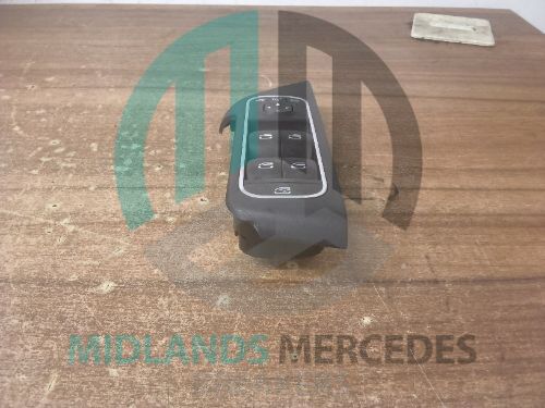 MERCEDES-BENZ GLA Class H247 Electric Window Switch Front Right Side